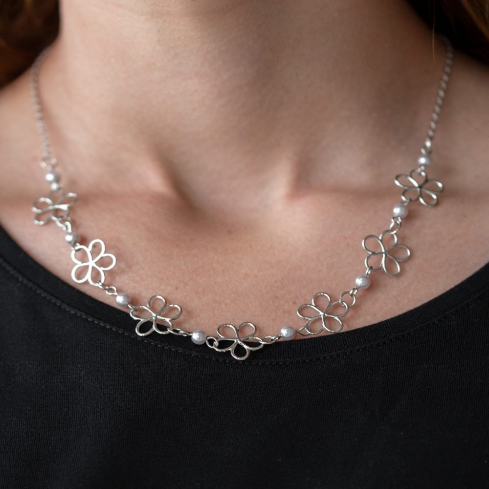 Necklace with earrings